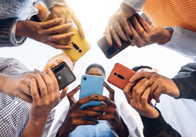 upload photos from phone camera to wordpress form